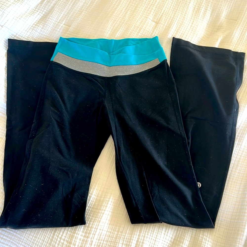 Lululemon Black Flare Boot Cut Leggings, Size 6